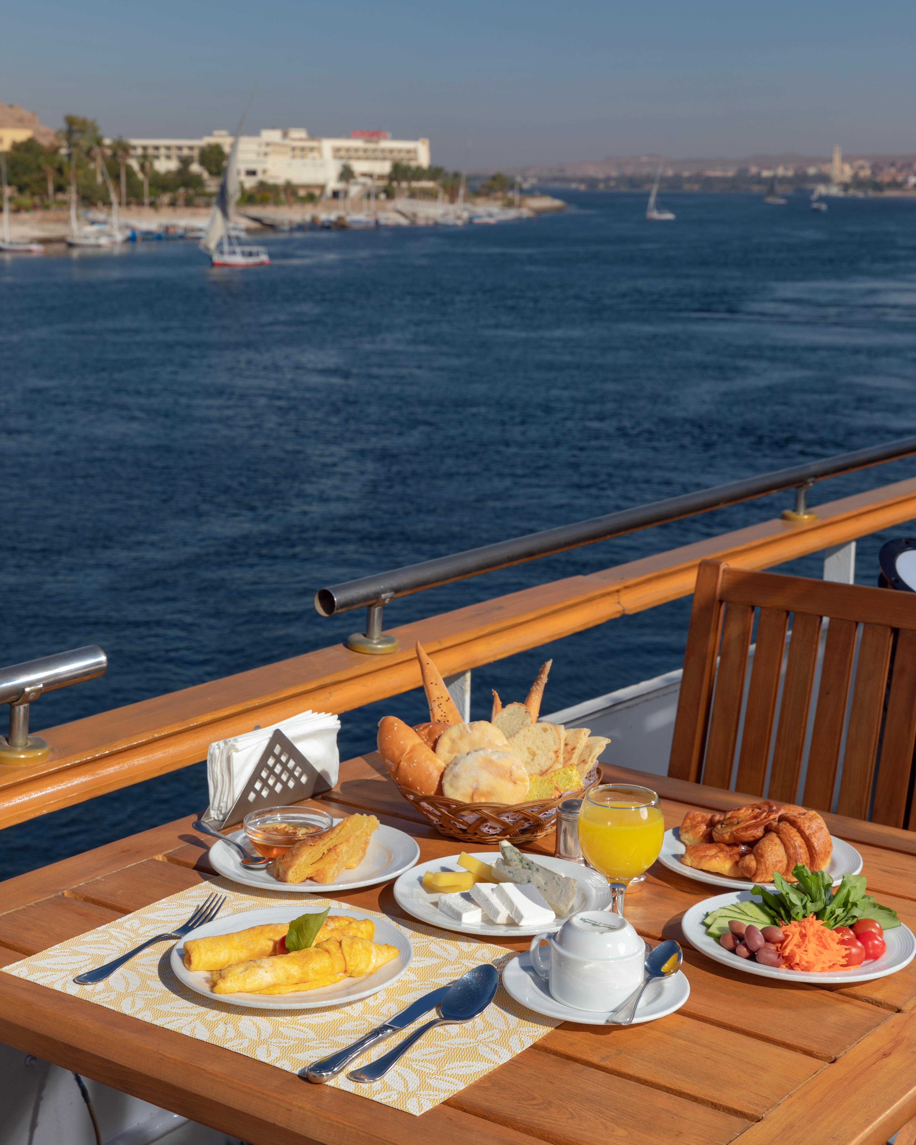 imgSrc?.image_title imgSrc?.image_alt