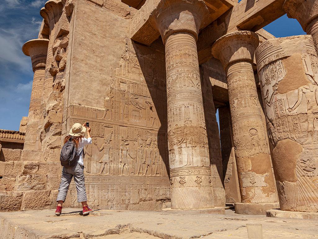 imgSrc?.image_title imgSrc?.image_alt